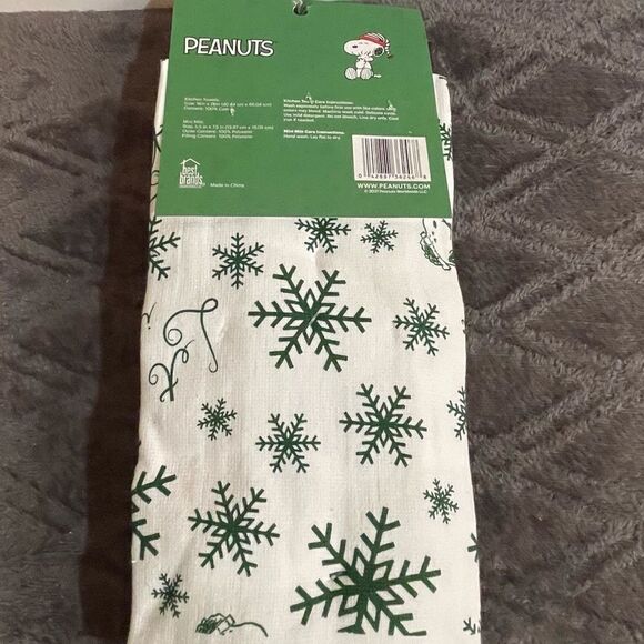 Peanuts Snoopy 3 piece kitchen set holiday & 6 pack magnetic clips NWT - Picture 7 of 8